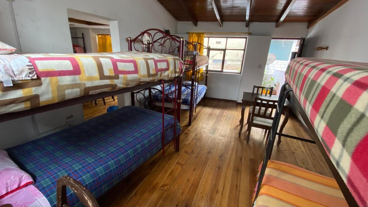Hostal La Guayunga Rooftop Кито Экстерьер фото
