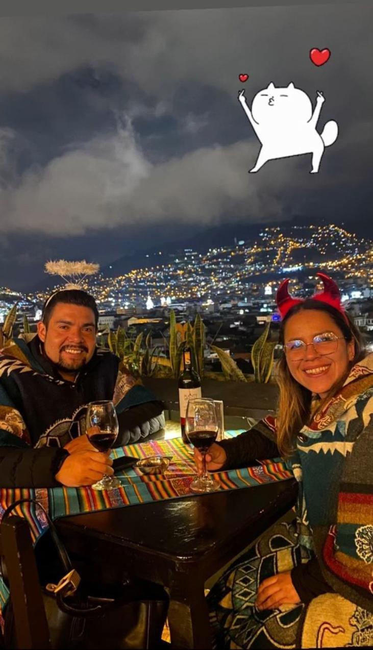 Hostal La Guayunga Rooftop Кито Экстерьер фото